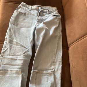 fashionnova mom light blue jeans! new & not worn